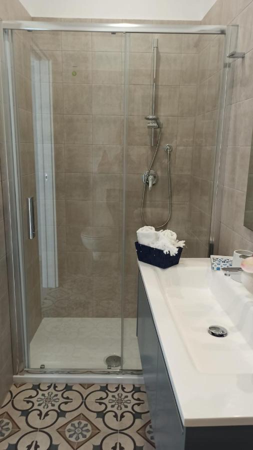B&B Puglia D'Amare Lizzano  Buitenkant foto